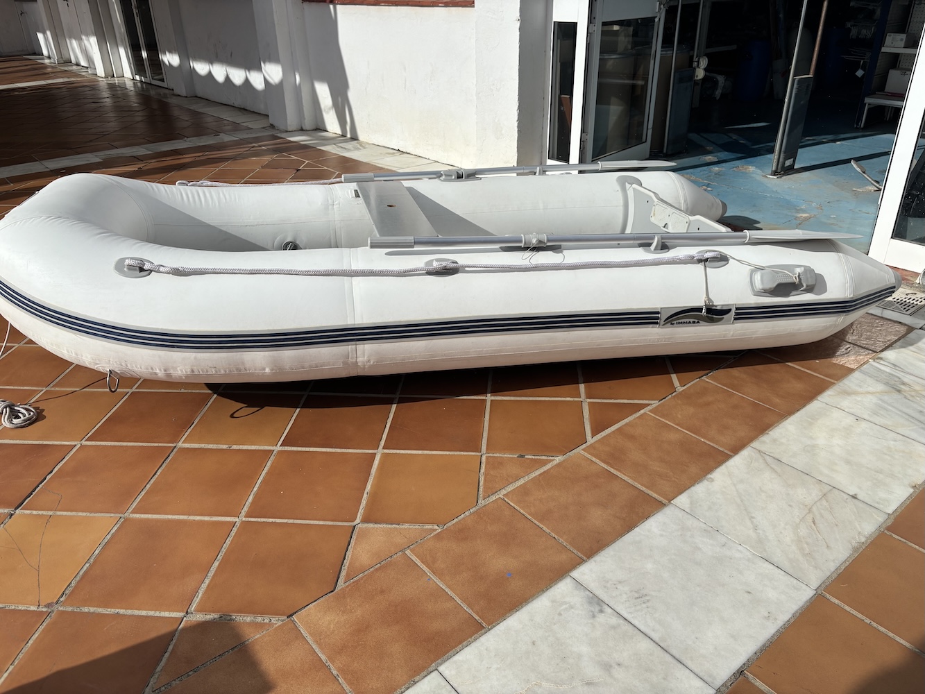 Neumática de 3,10 m con suelo de aluminio y quilla inflable