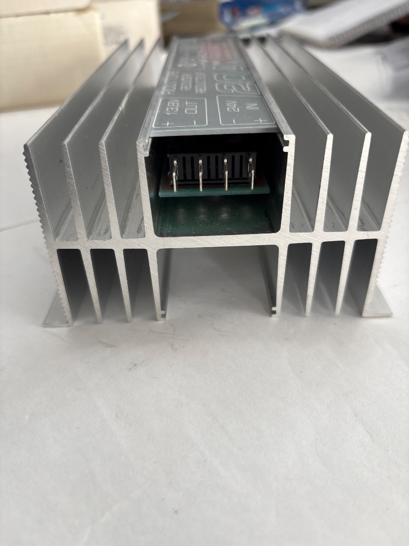 Voltage reducer 24-12V 20A