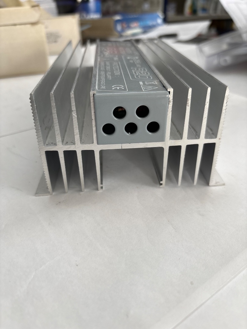 Voltage reducer 24-12V 20A